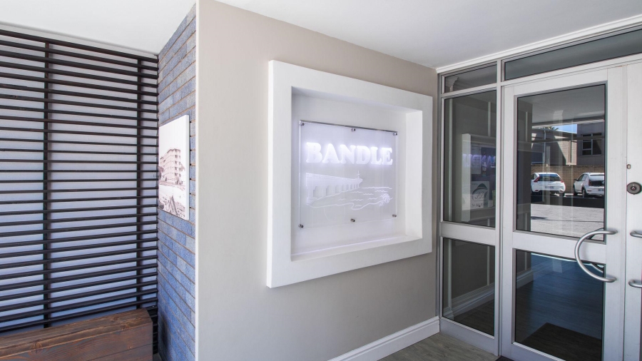 2 Bedroom Property for Sale in Summerstrand Eastern Cape